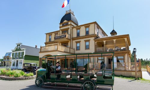 Hôtel Château Albert - Village Historique Acadien